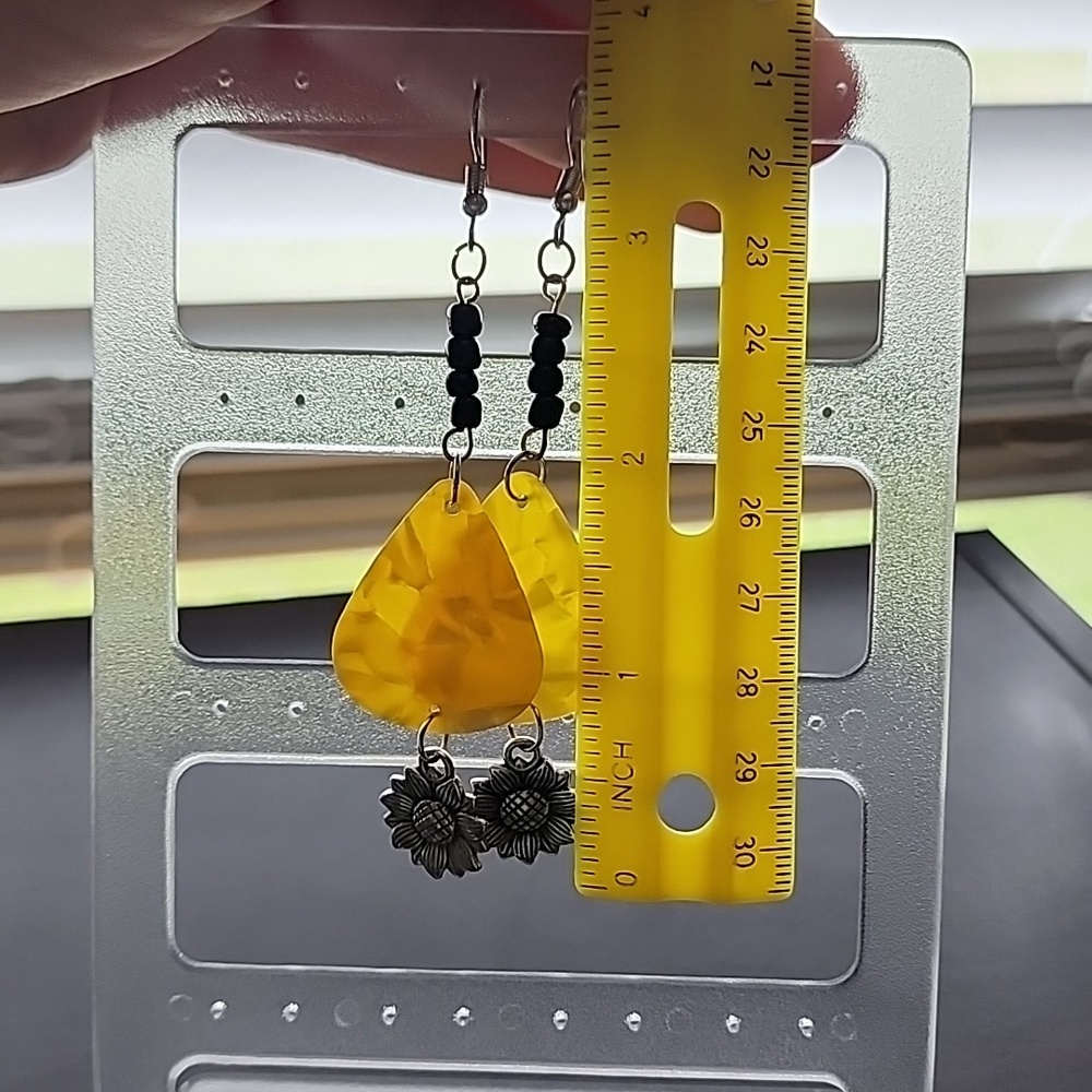 Hand-made Yellow Floral Drop Earrings - Picture 4 of 5